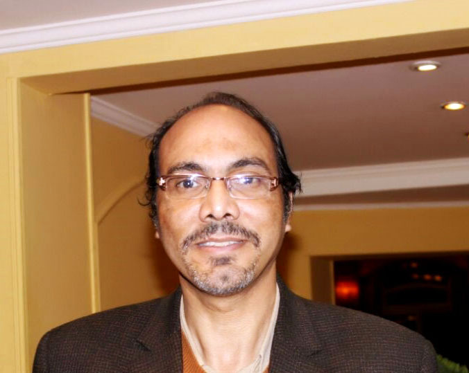 "مجدي عبد العزيز"