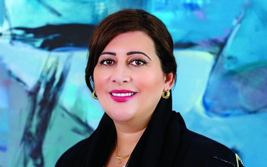 "منال عطايا"