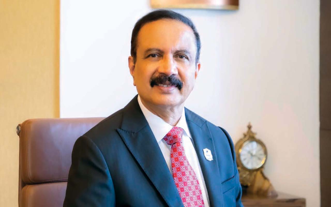 "آزاد موبين"