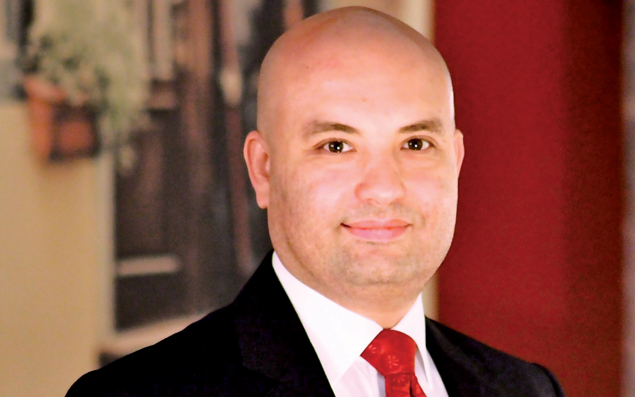 "محمد كرم"