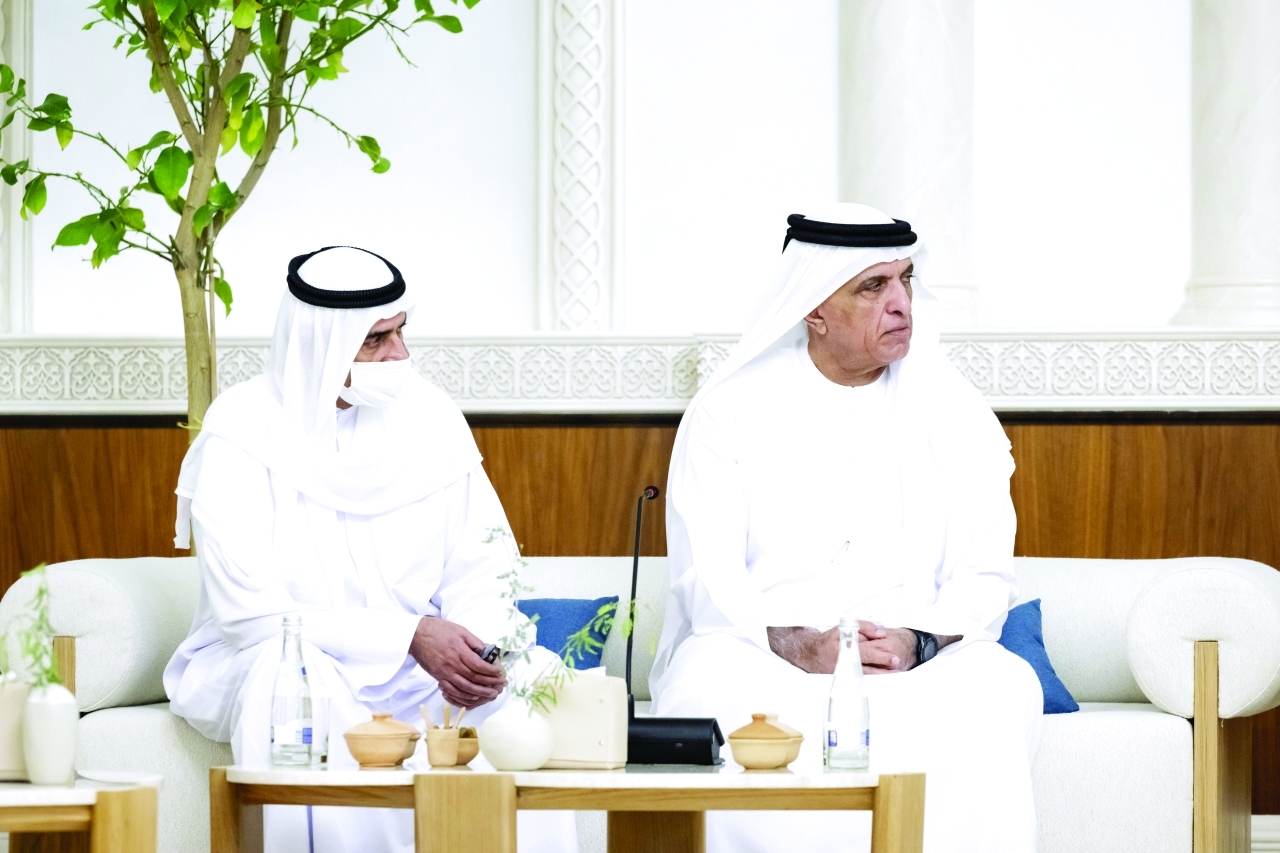 "حمد الشرقي وسعود القاسمي"