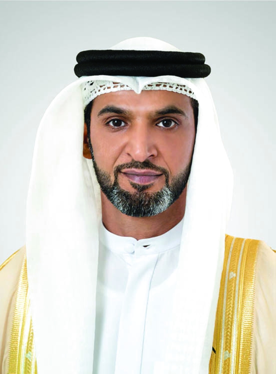 "علي الكتبي"