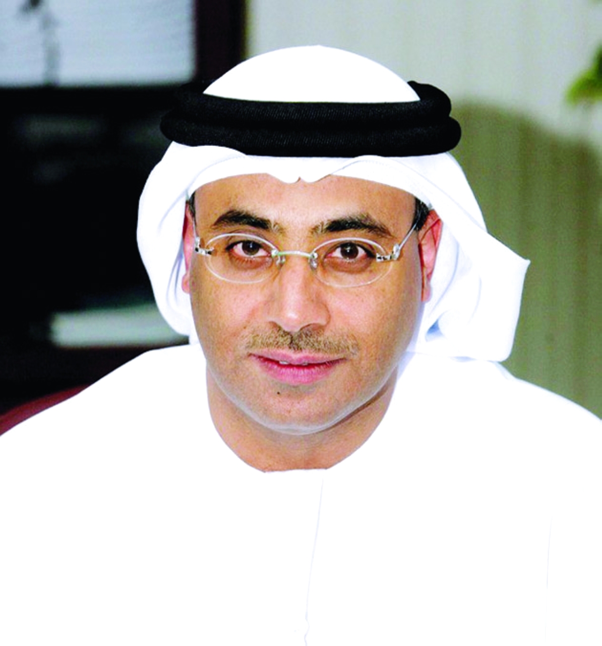 "أحمد خليفة"