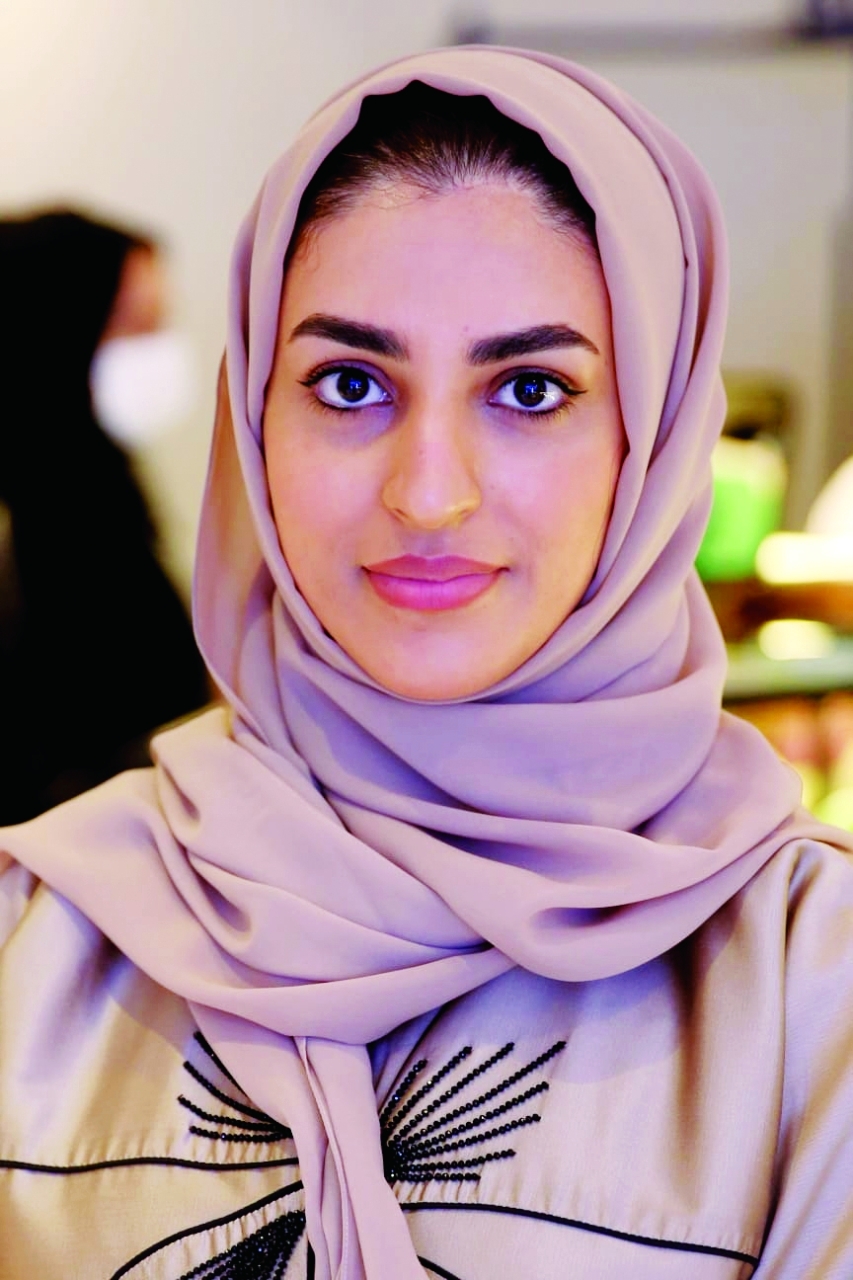 "شيخة الياسي"