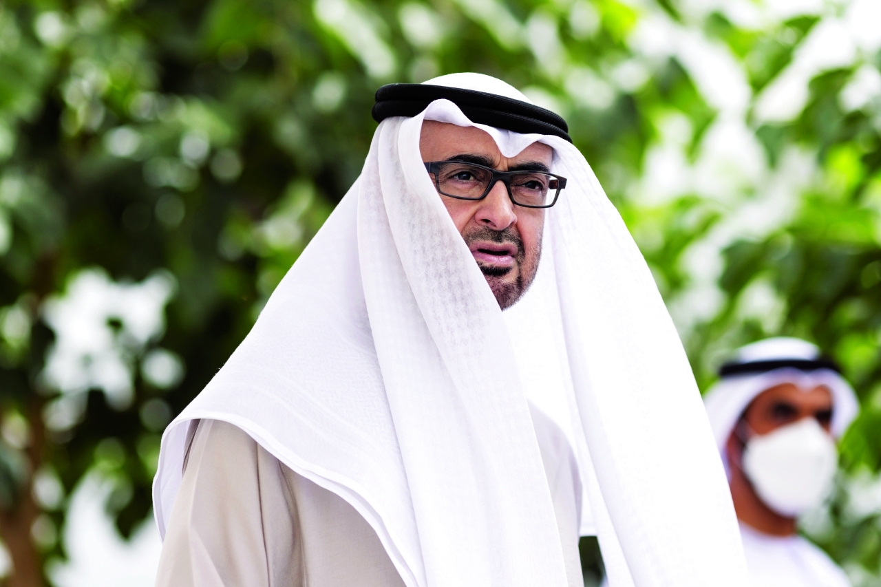 "محمد بن زايد خلال الاستقبال"