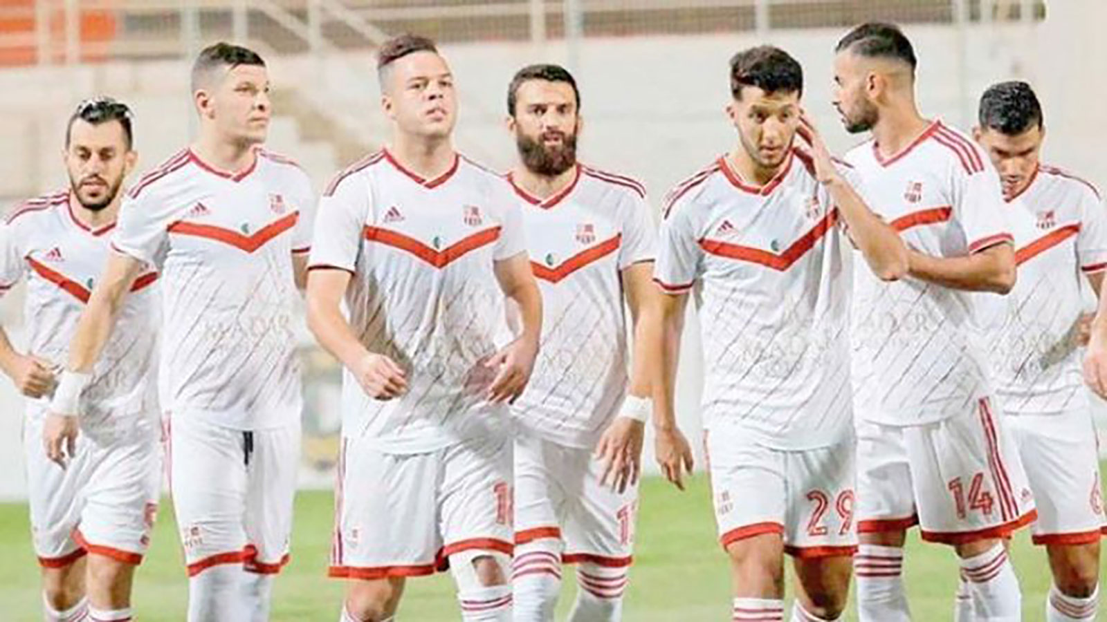 متصدّر الدوري الجزائري يستعرض عضلاته بـ 8 أهداف في مرمى غليزان
