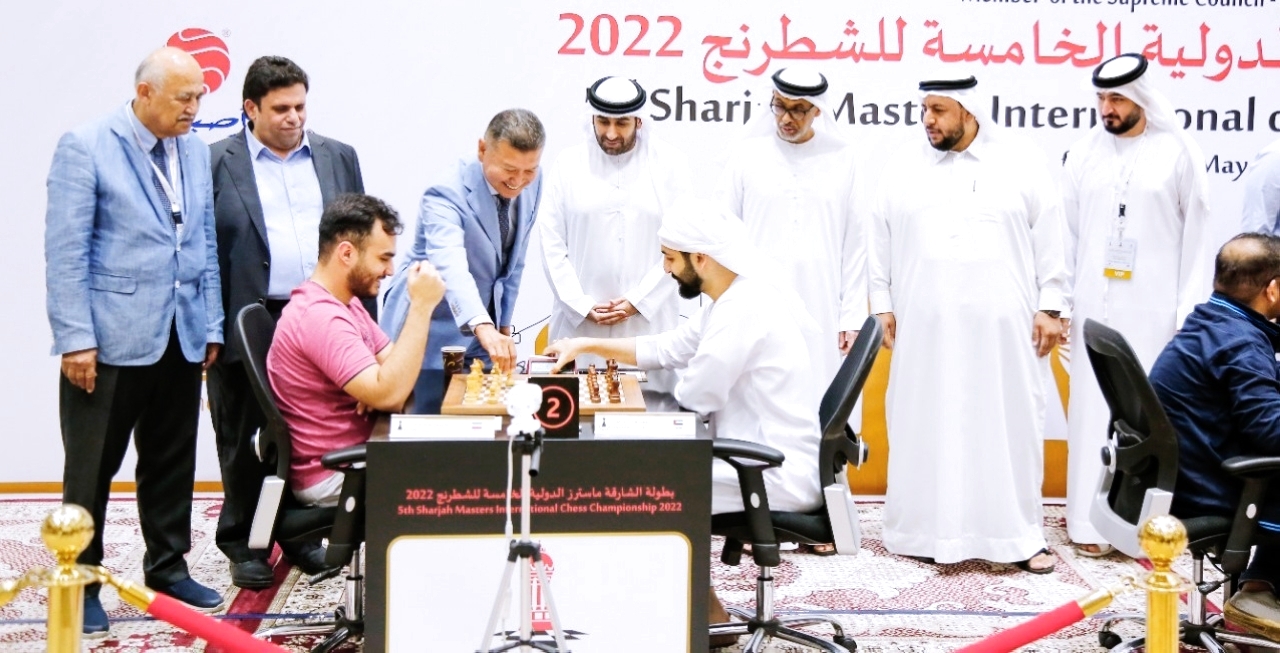 "ماجد القاسمي يتابع مباراة سالم عبد الرحمن وأمين طبطبائي | البيان"