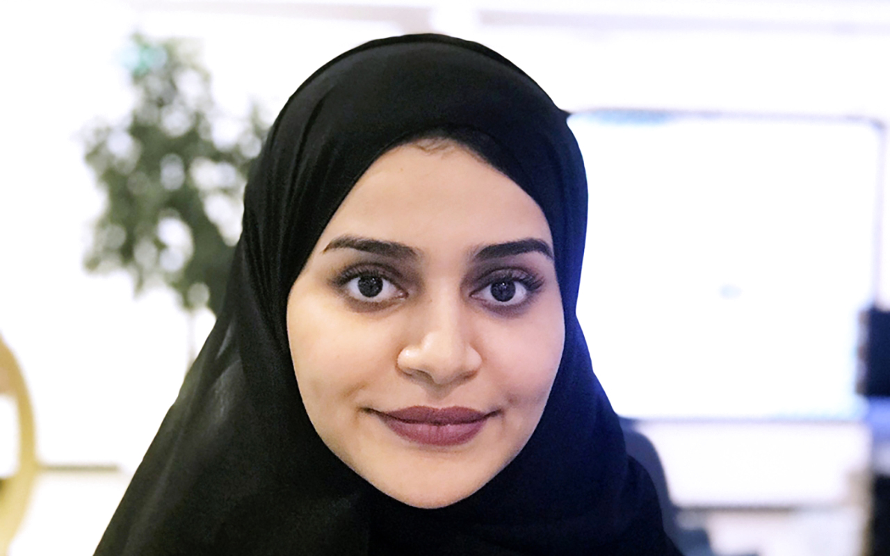 "سارة العامري"