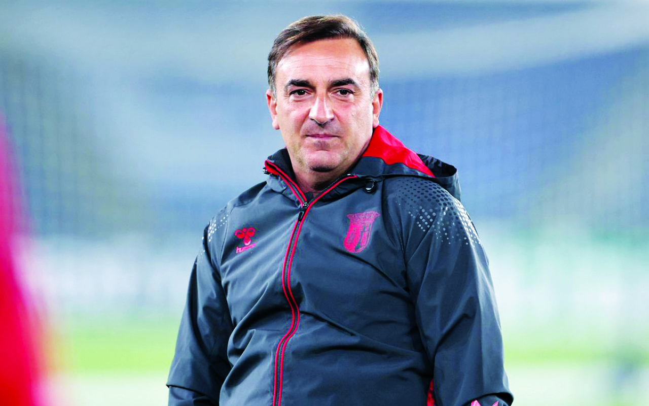 "كارلوس كارفالهال"