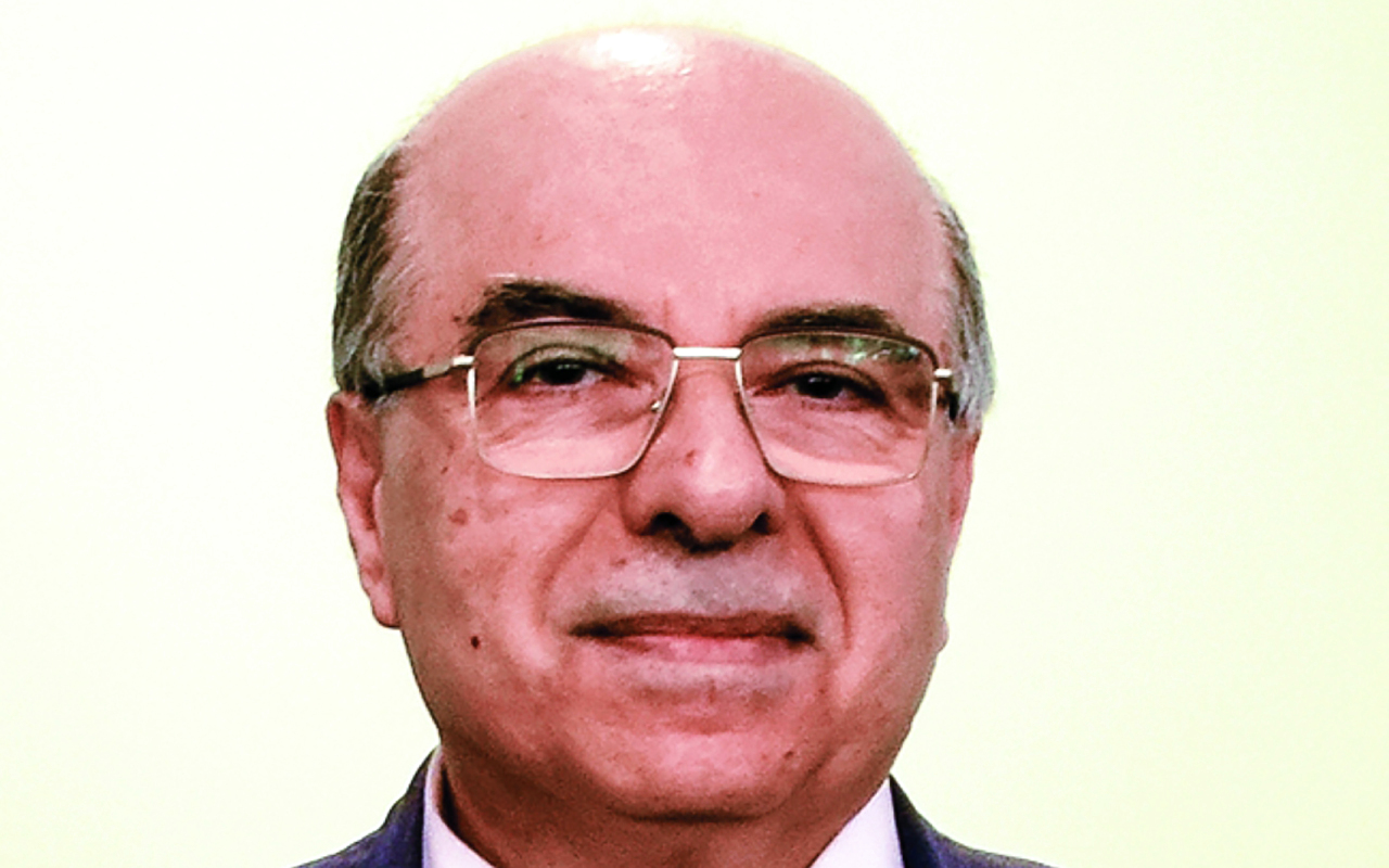 "حسين الأحمد"