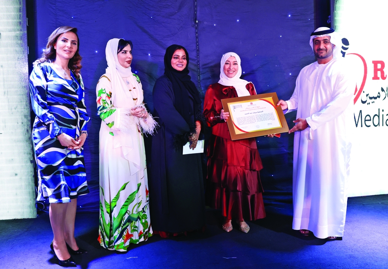 "جمعة بن مكتوم ومنى بوسمرة ومريم عثمان وسيما طنوس خلال تكريم الزميلة ميرفت عبدالحميد | تصوير: دينيس مالاري"