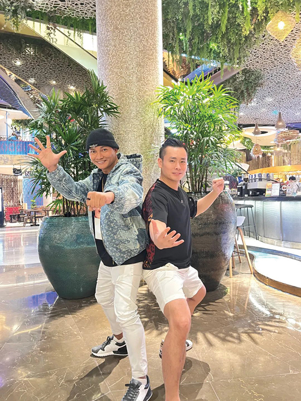 نجم هوليوود «توني جا» في بطولة سيسادا الدولية للكيك بوكسينغ