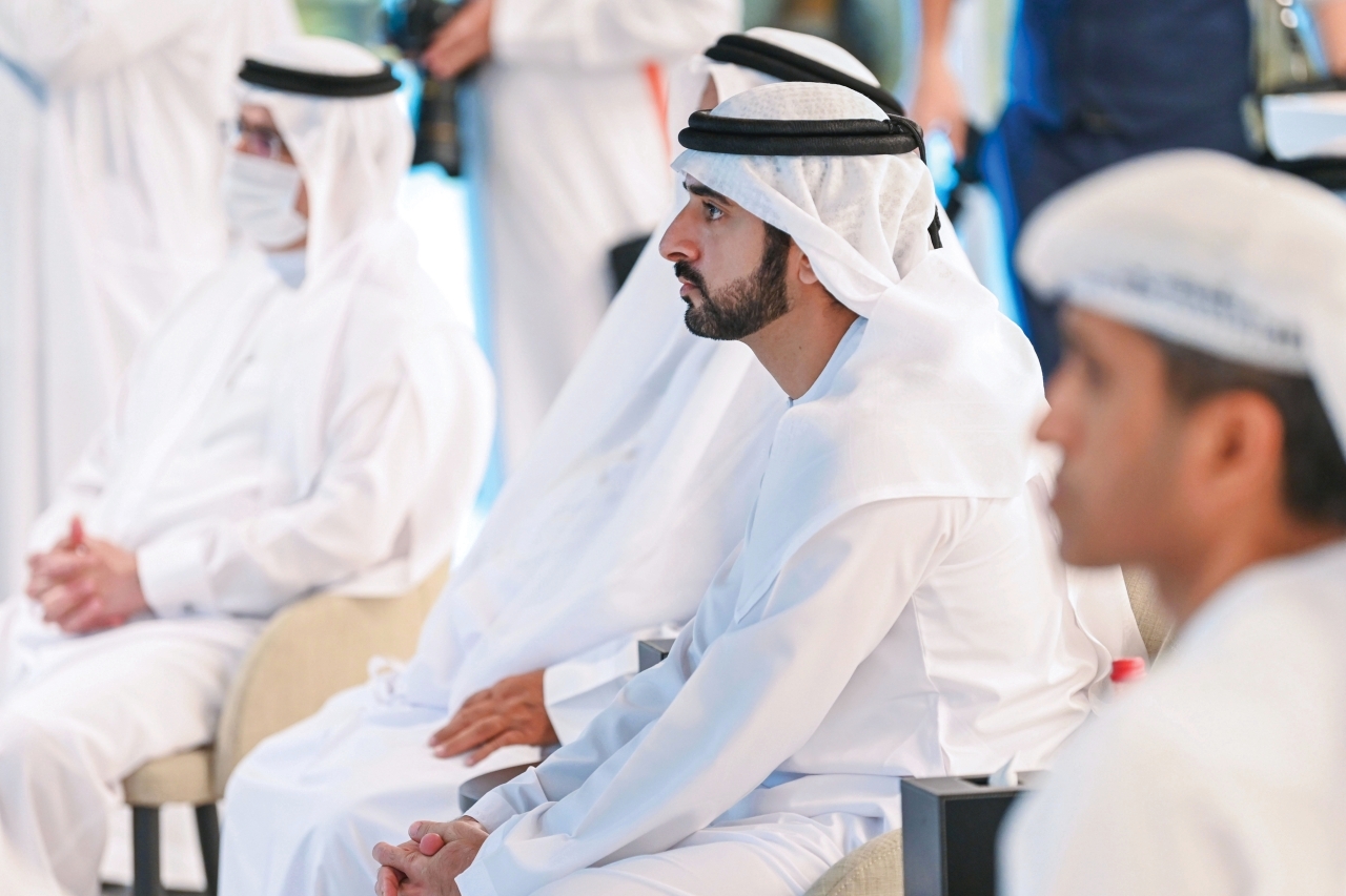 "حمدان بن محمد وعبدالله البسطي وسعيد الطاير"