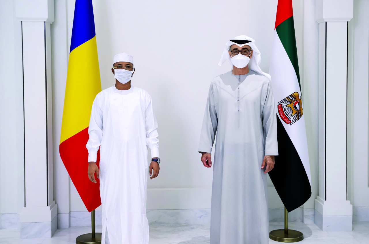 "محمد بن زايد مستقبلاً محمد إدريس ديبي | تصوير: حمد الكعبي"