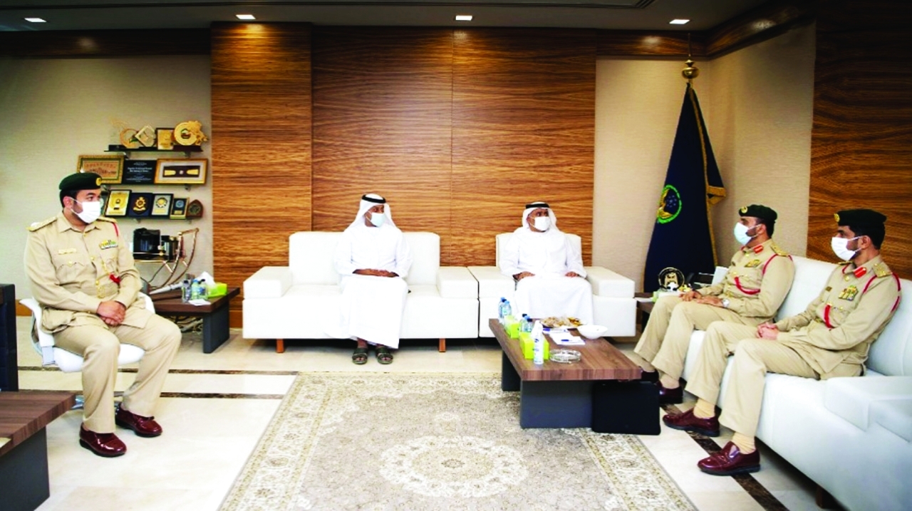 "محمد المر ومحمد الظاهري خلال الاجتماع | البيان"