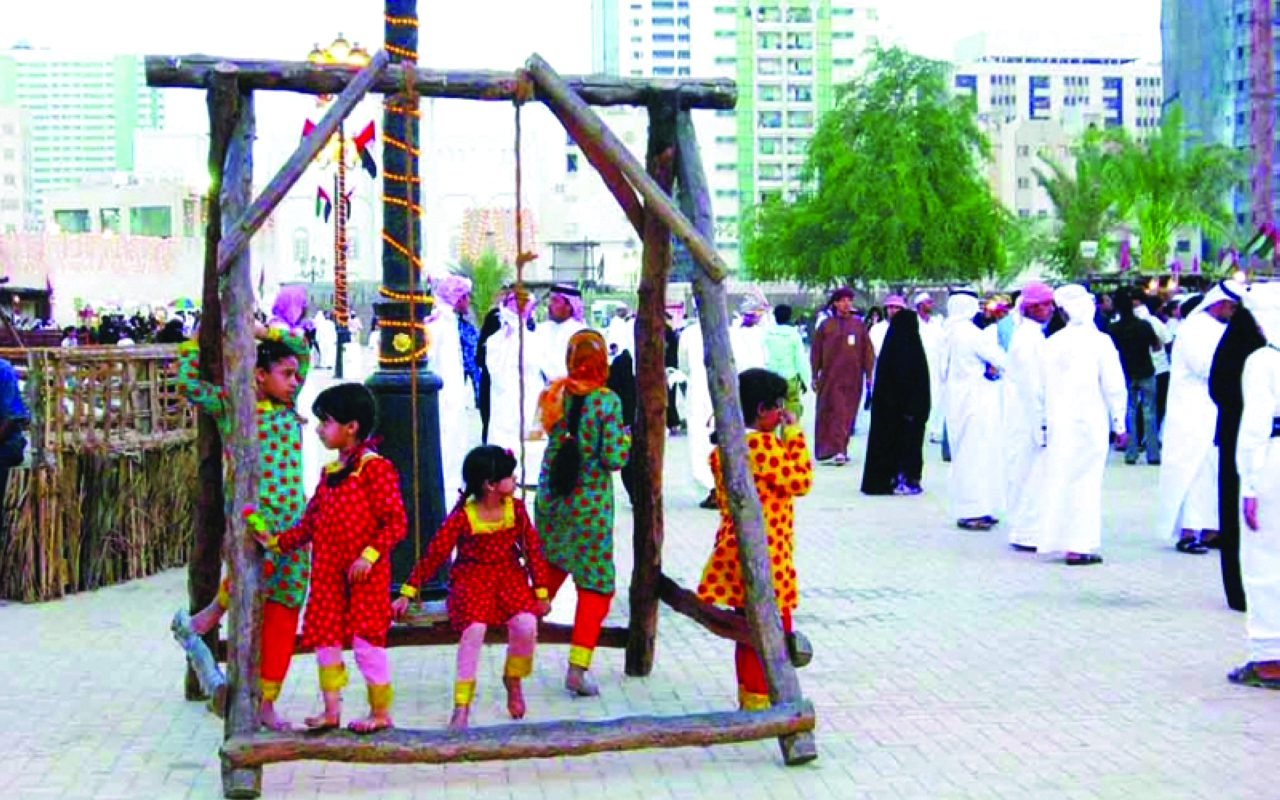 الأدباء والعيد.. طقوس وفرح وحنين