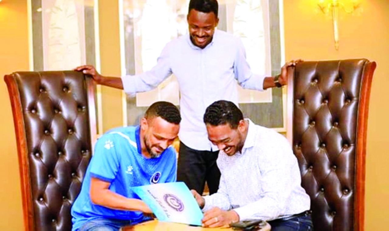 "هيثم مصطفى يوقع مجدداً للهلال | البيان"