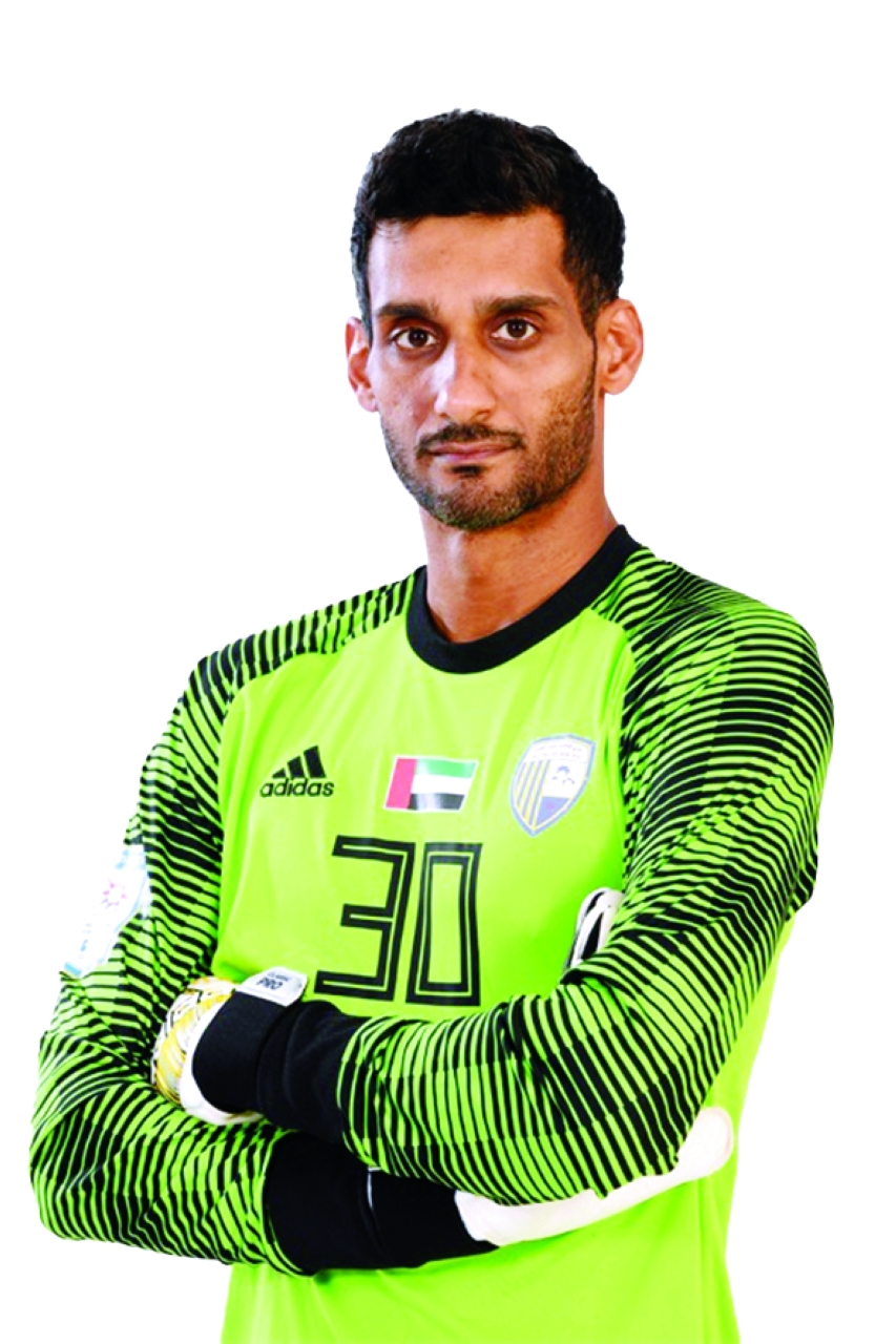 "عبدالله سلطان: الأجنبي يرتدي «الكندورة» ويزور مسجد الشيخ زايد"