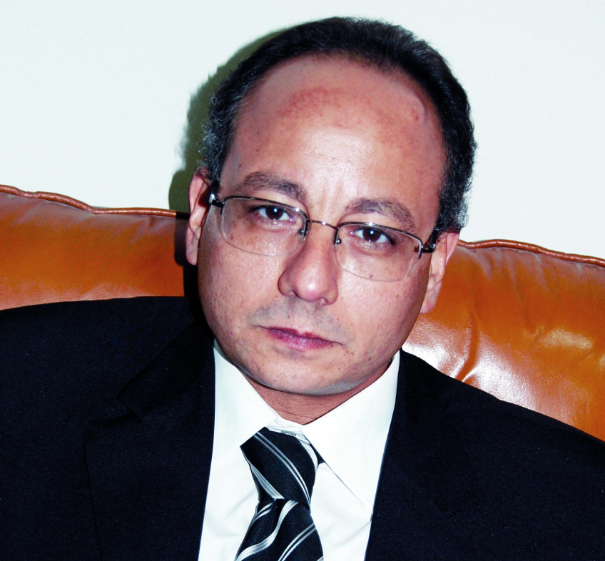 "عماد جاد"