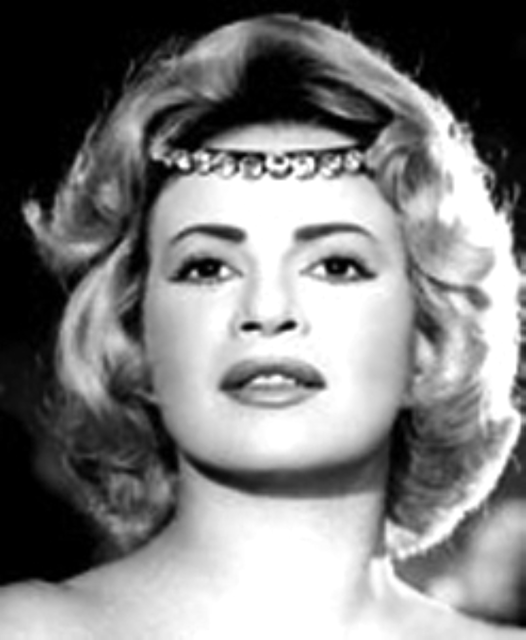 "2011 وفاة الممثلة المصرية هند رستم"