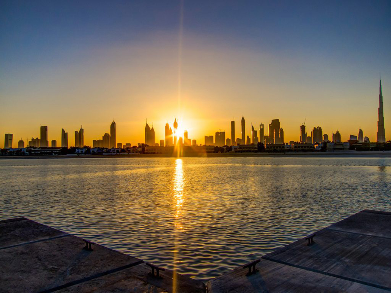 طقس الإمارات غداً..  حار وصحو إلى غائم جزئياً