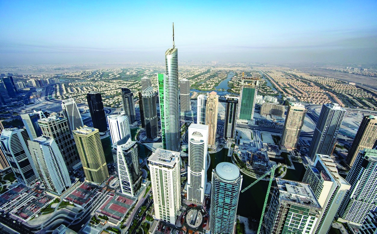 "ارتفاع مستويات الدخل الحقيقي في الإمارات نتيجة الزيادات في الأجور وارتفاع معدلات التوظيف | البيان"