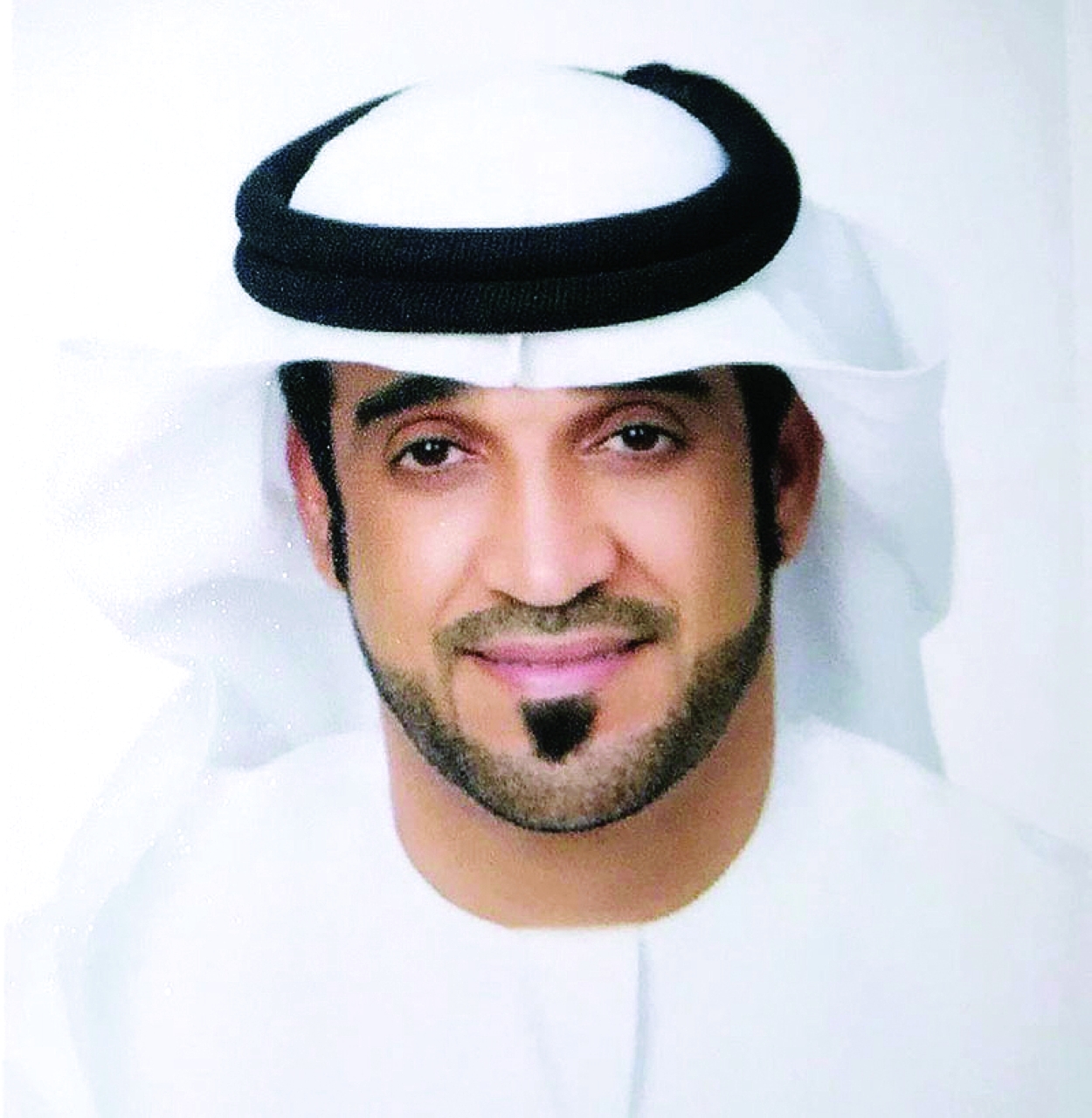 "بدر حارب"