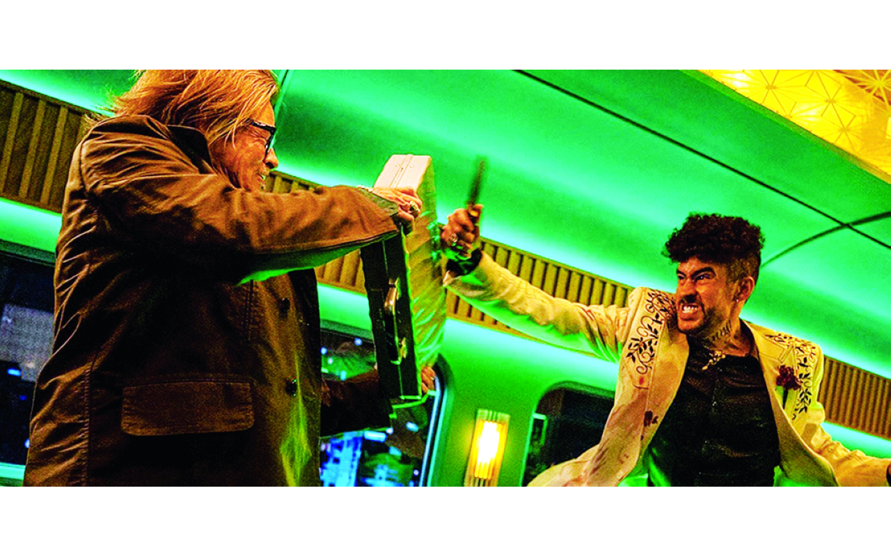 "براد بيت في أحد مشاهد فيلمه الجديد «بوليت ترين»  |  من المصدر"