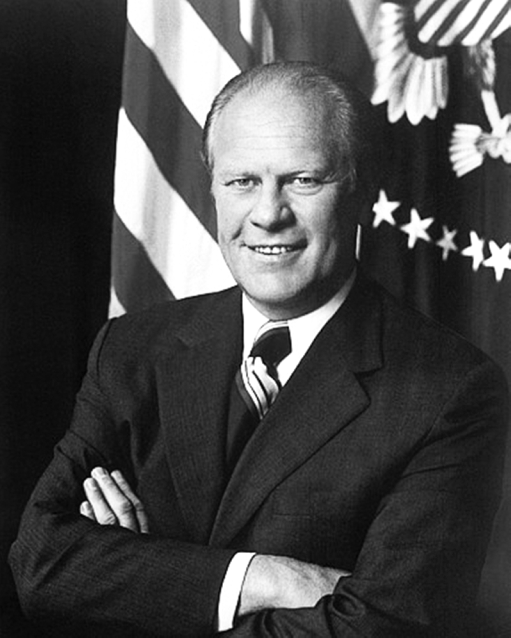 "1975 الرئيس الأمريكي جيرالد فورد ينجو من محاولة اغتيال"