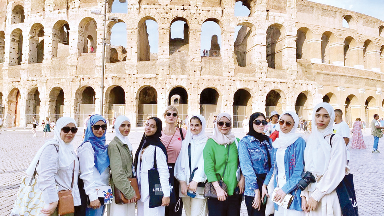رحلة تعليمية إلى إيطاليا لمنتسبات أكاديمية الفجيرة للفنون الجميلة