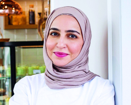 "آمنة الهاشمي"