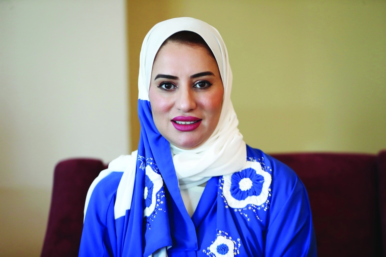 "منى المطروشي"