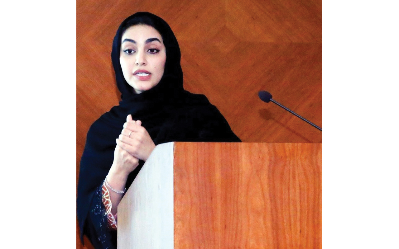 "رئيسة مجلس الشباب تستعرض أهداف المجلس المنشودة"
