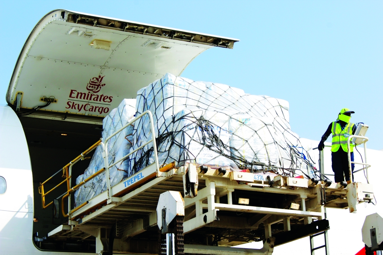 "جانب من عمليات شحن المساعدات | من المصدر"