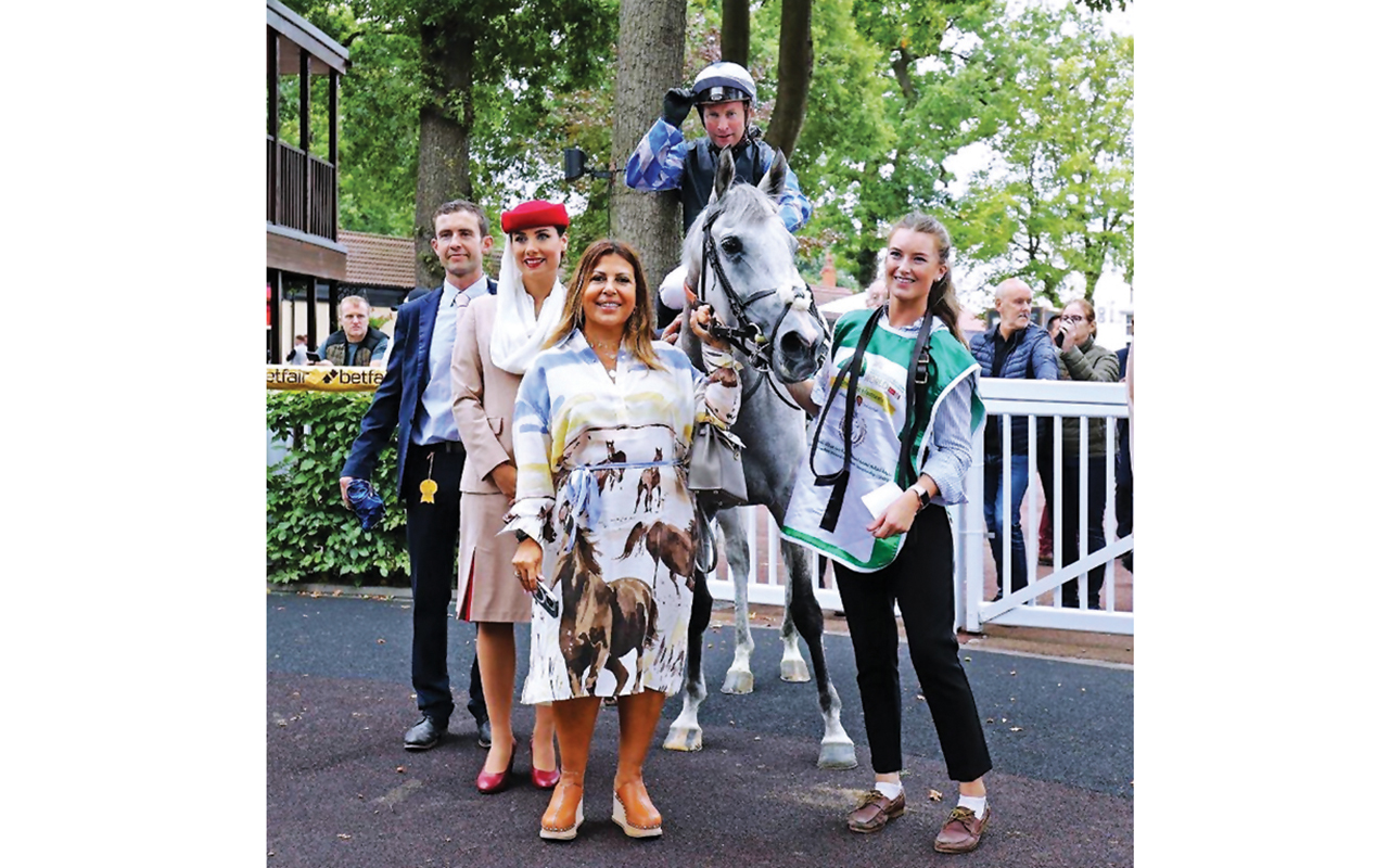 "لارا تتوج الفائزين"