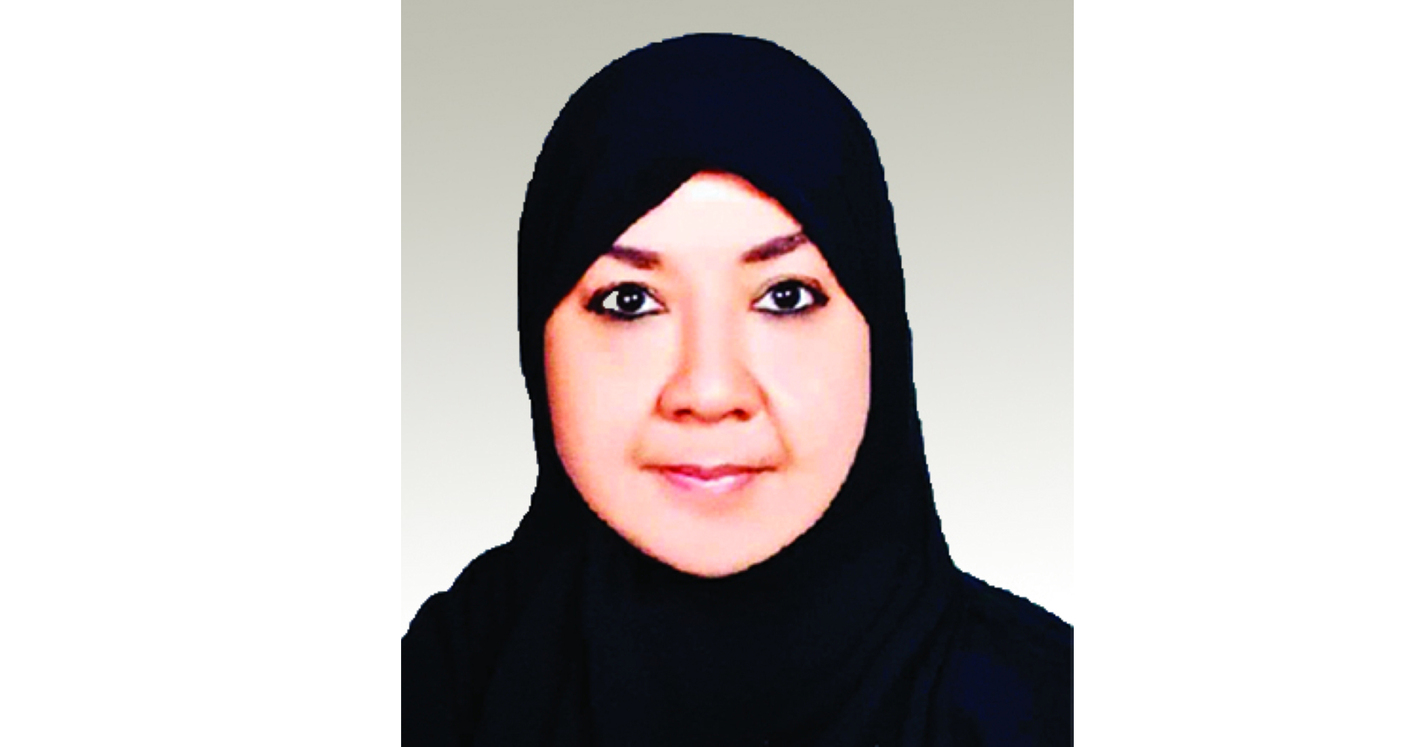"عائشة المؤذن"