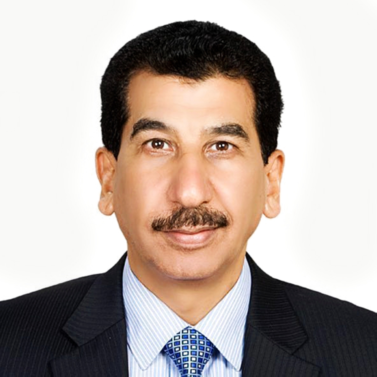 "أحمد العموش"