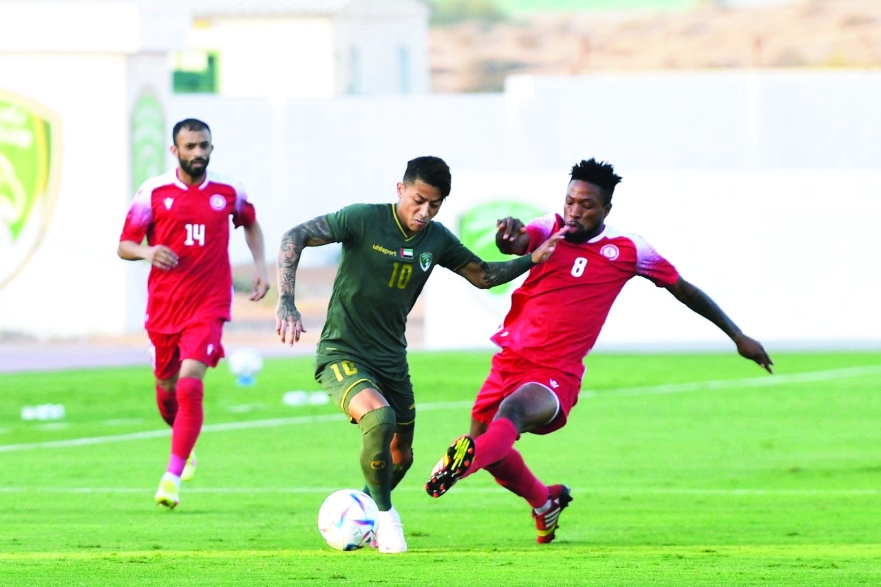 "جانب من مباراة الإمارات وسيتي | البيان"