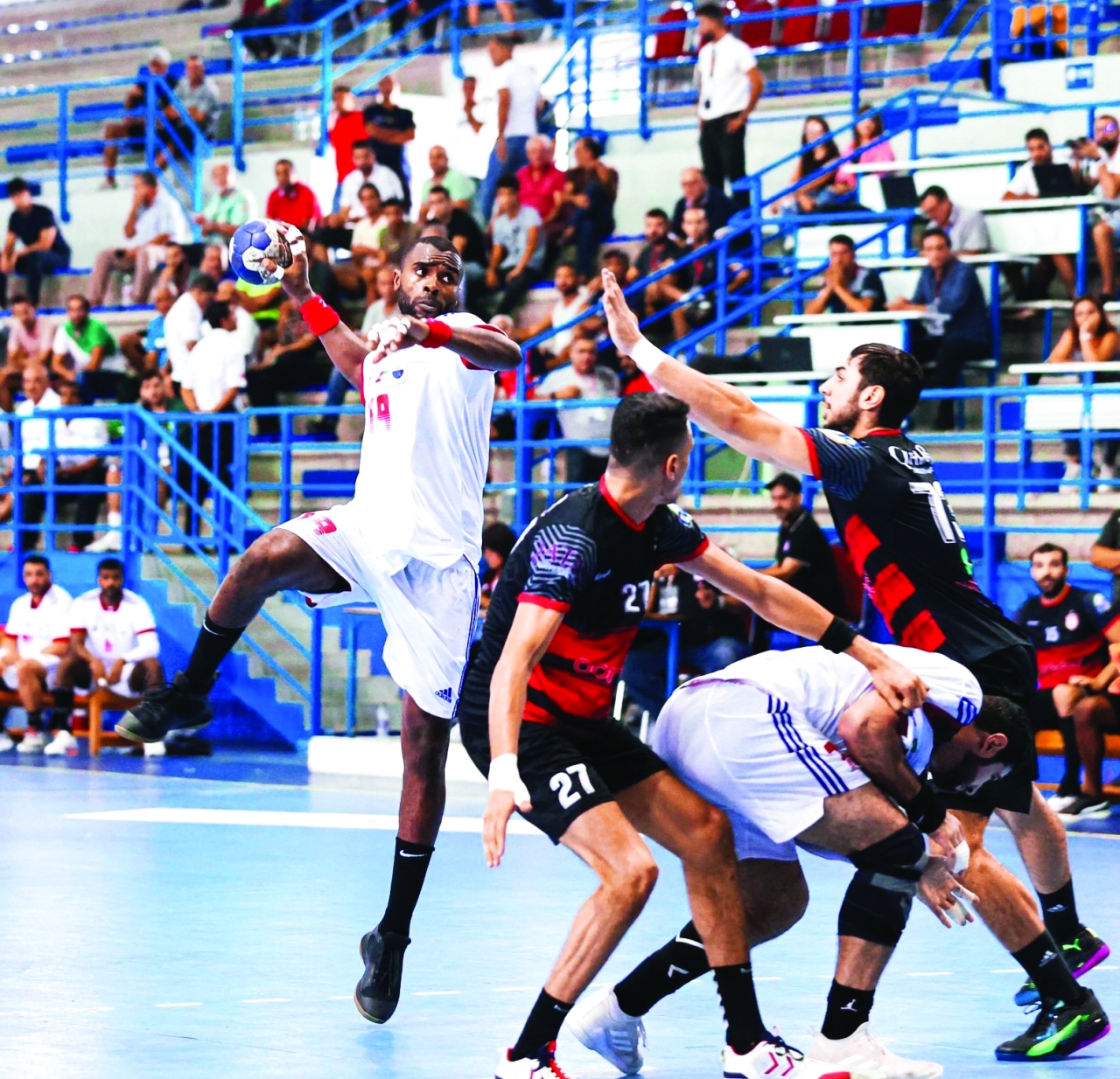 "الشارقة كسب الإفريقي بعقر داره | البيان"