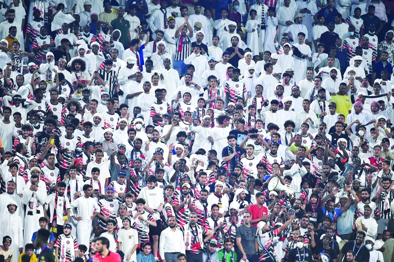 "جماهير الجزيرة لعبت دوراً مؤثراً في انتصارات الفريق  |  البيان"