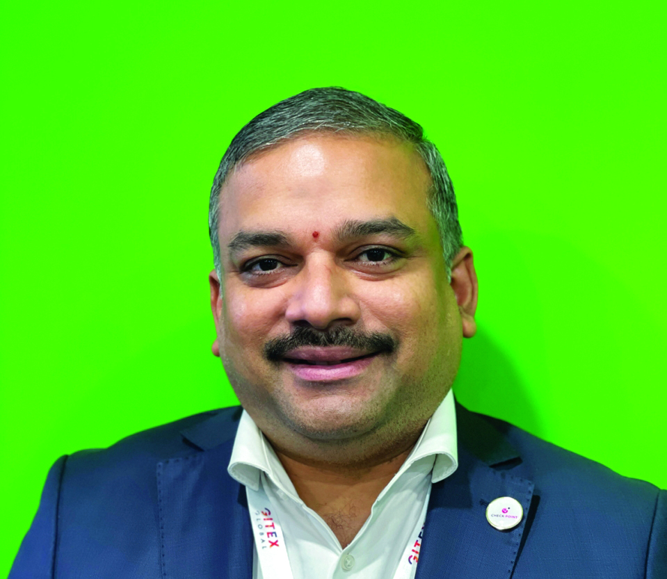 "رام نارايانان"