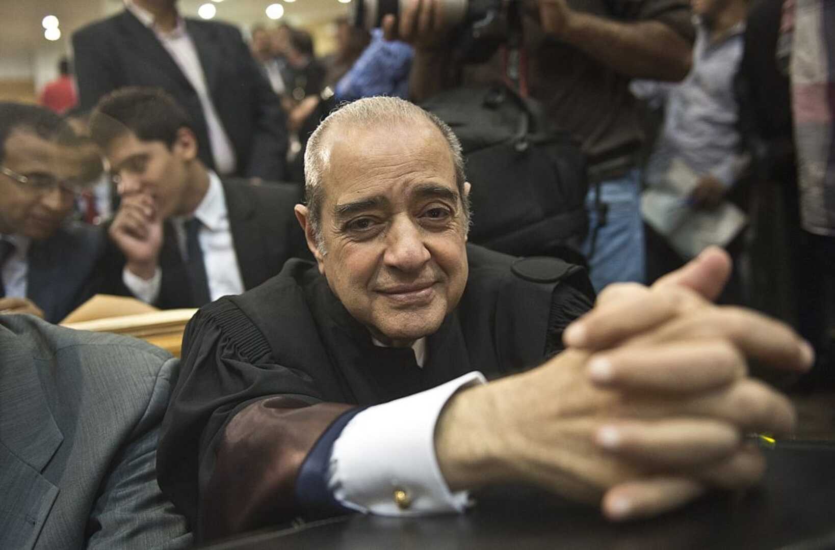 من هو المحامي فريد الديب؟