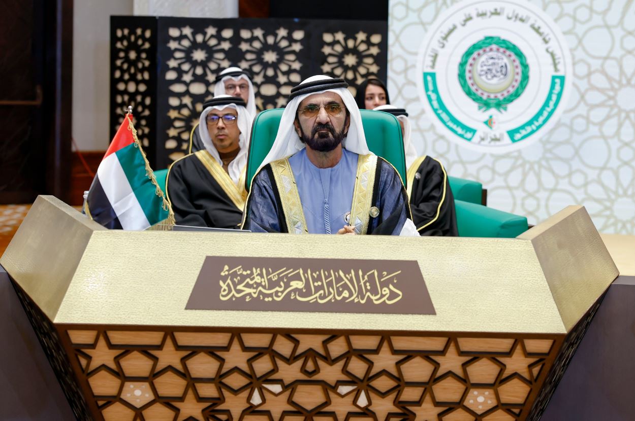 محمد بن راشد يشارك على رأس وفد دولة الإمارات في القمة العربية الحادية والثلاثين في الجزائر