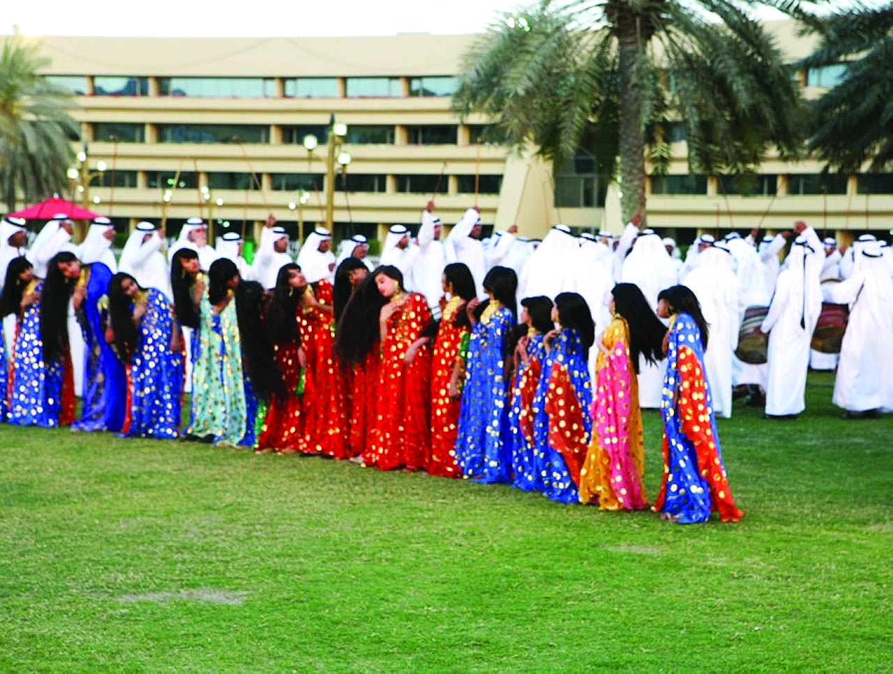جمع الموروث الفني.. حفظ لمفردات الماضي