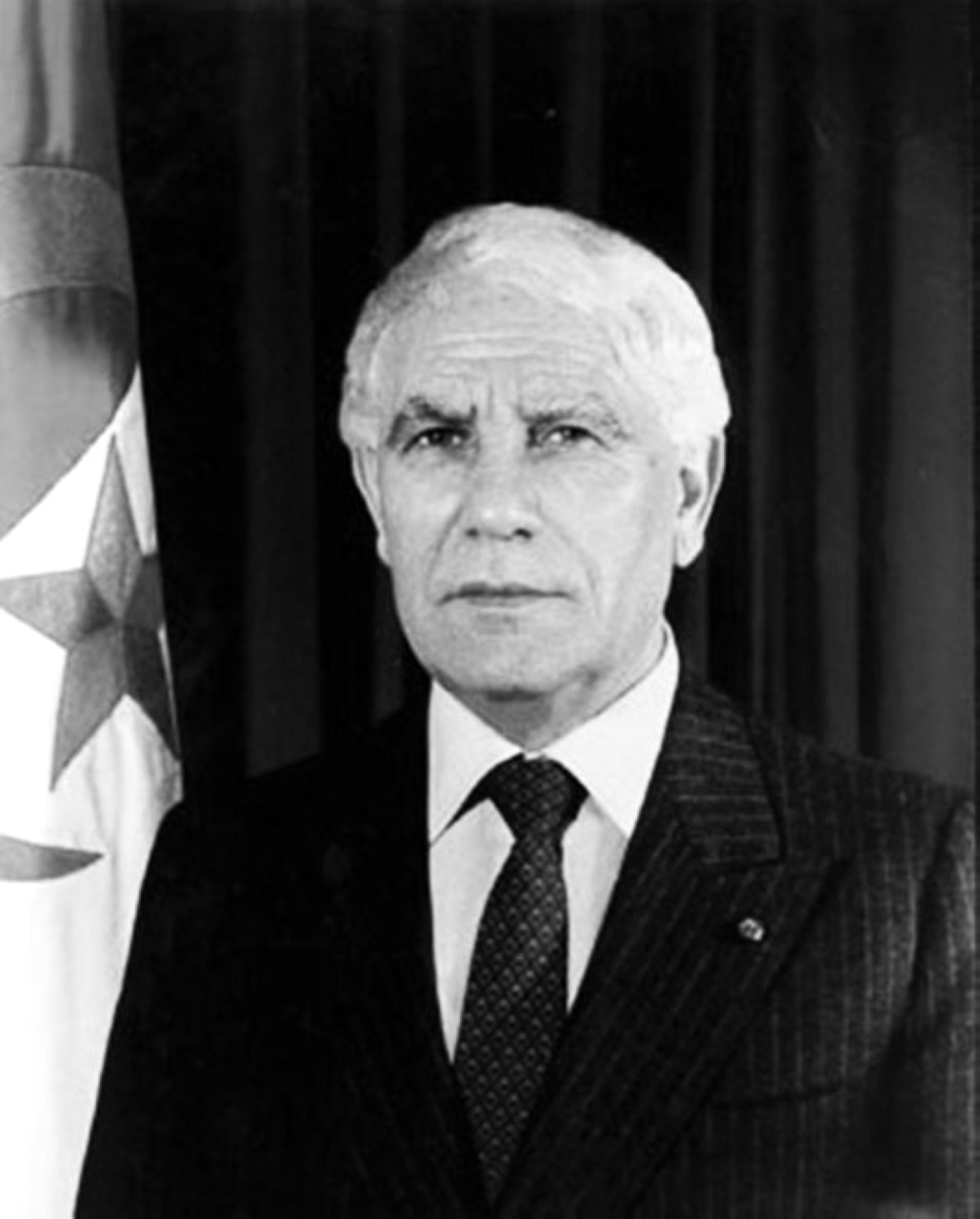 "١٩٨٣ الشاذلي بن جديد يزور فرنسا، وهي الزيارة الأولى لرئيس جزائري منذ الاستقلال"