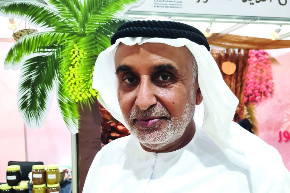 "علي الكتبي"