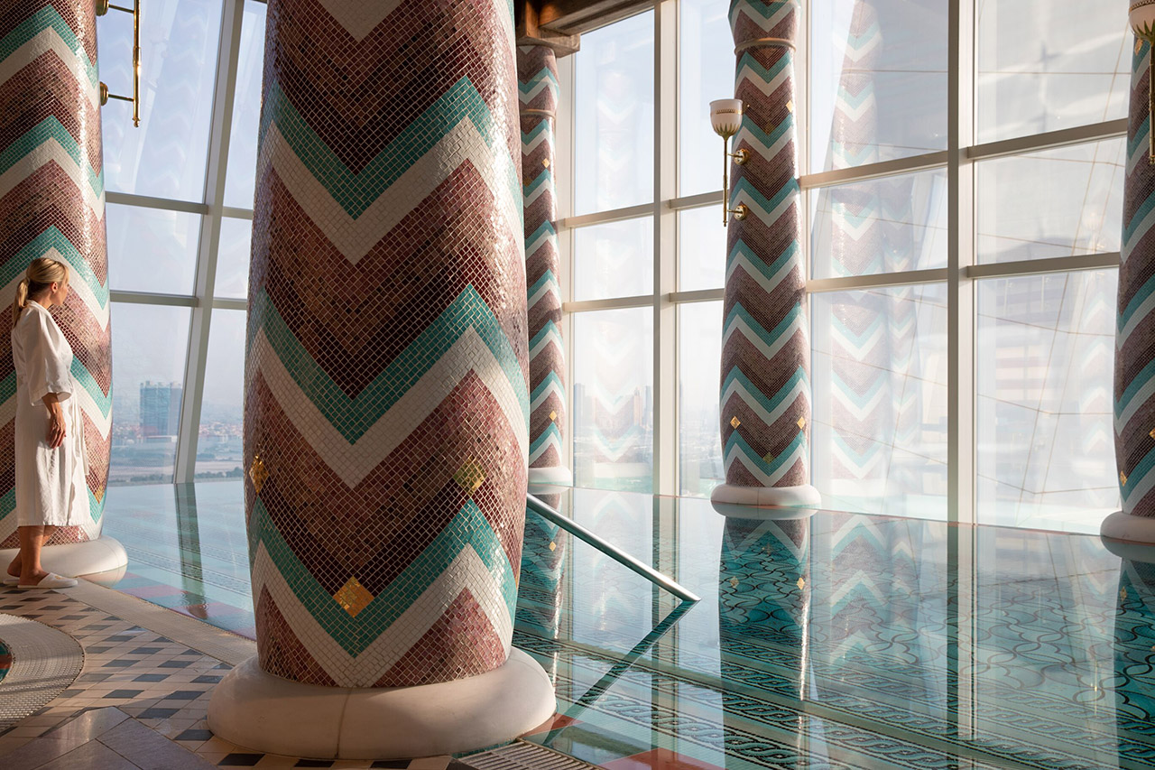 "وجهة عافية واستجمام فوق السحاب"