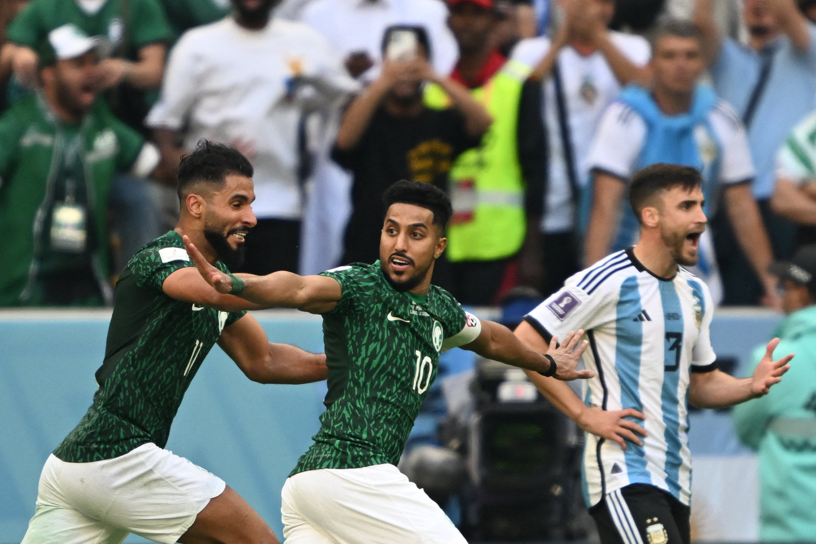 فيديو .. مواطن مصري يبارك للسعودية بطريقة أشعلت مواقع التواصل