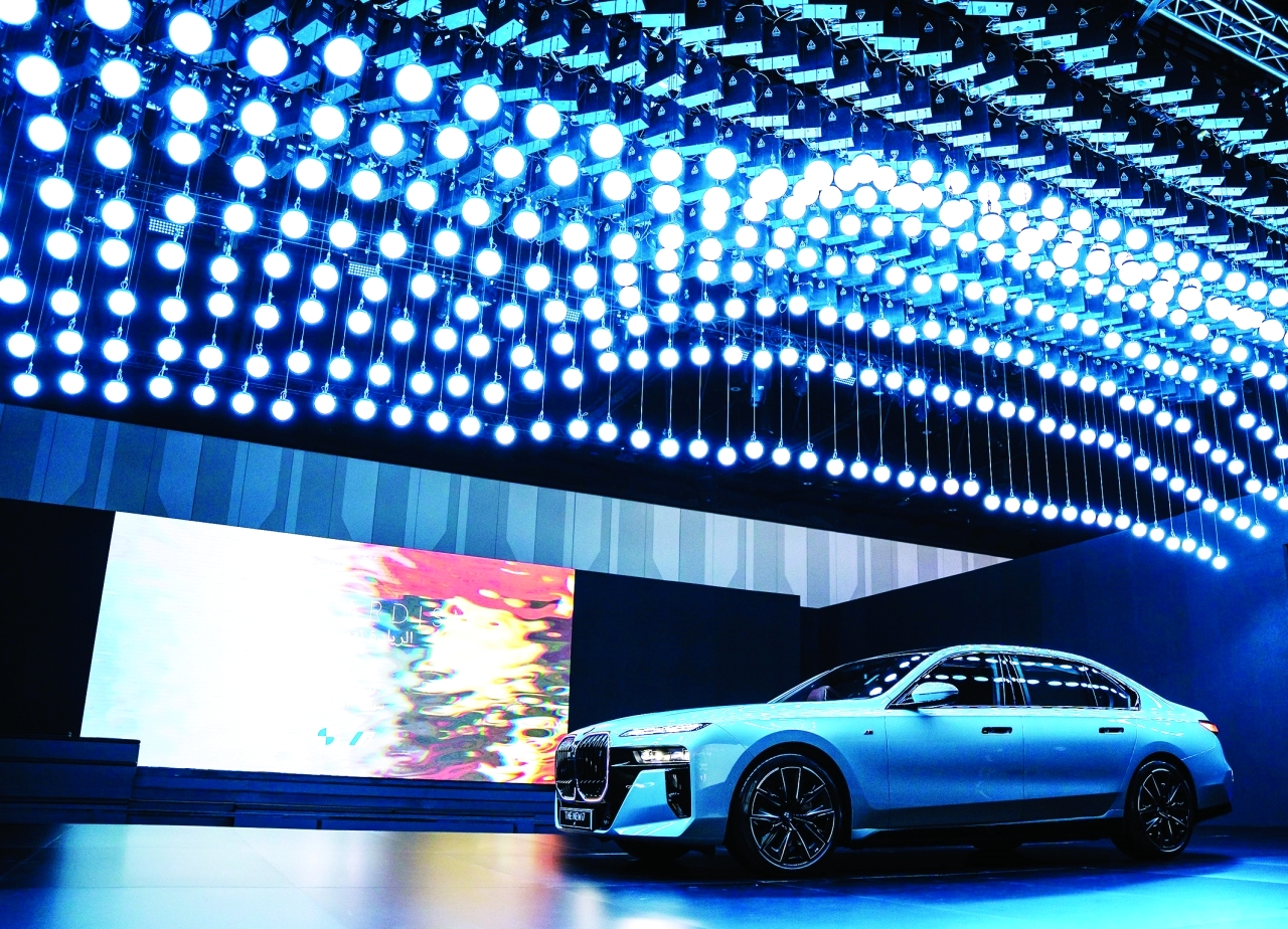 "خلال إطلاق السيارة i7 الكهربائية كلياً من «بي إم دبليو» | من المصدر"