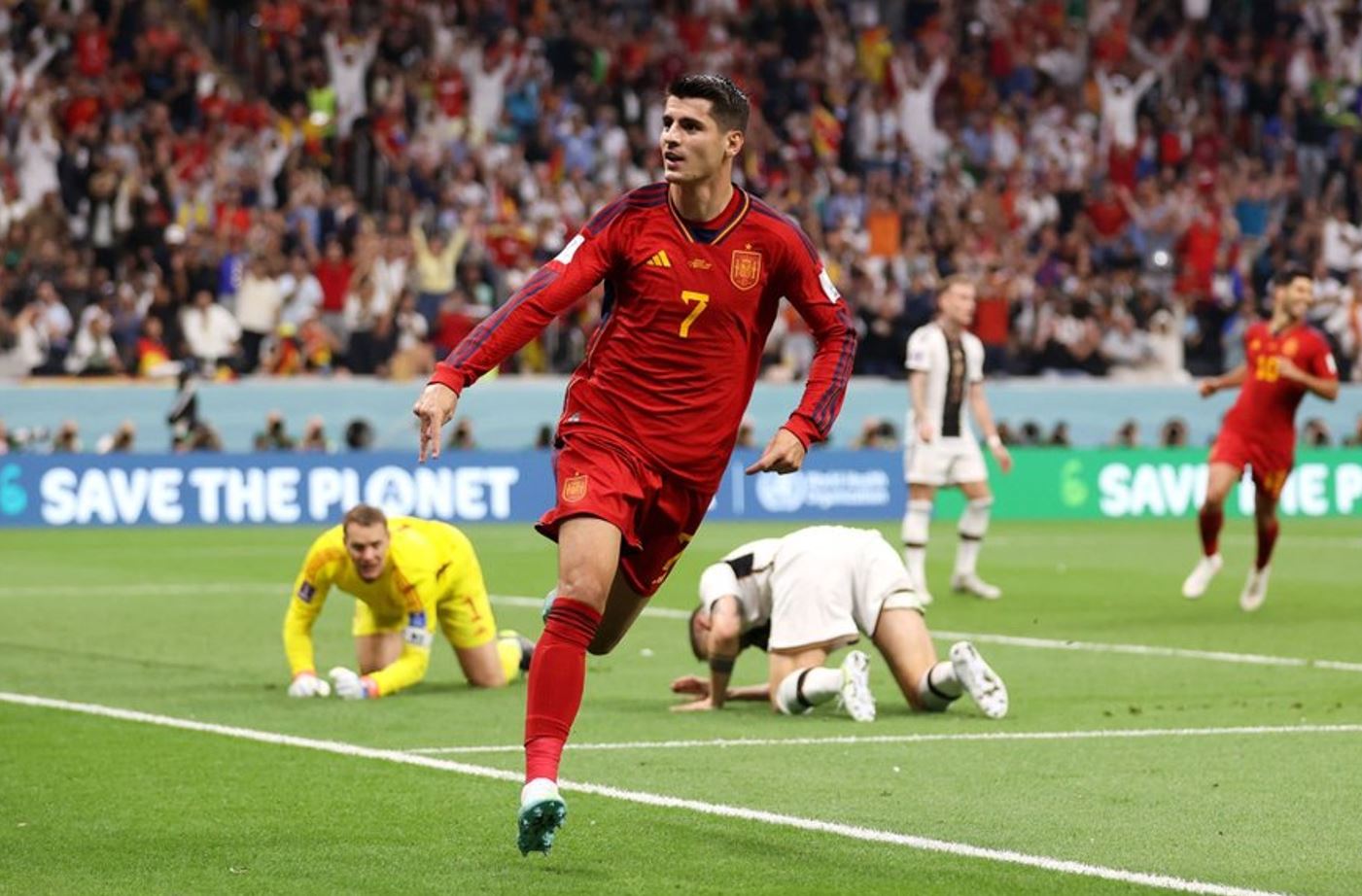 رئيس برشلونة: أداء منتخب إسبانيا يحمل بصمة تشافي